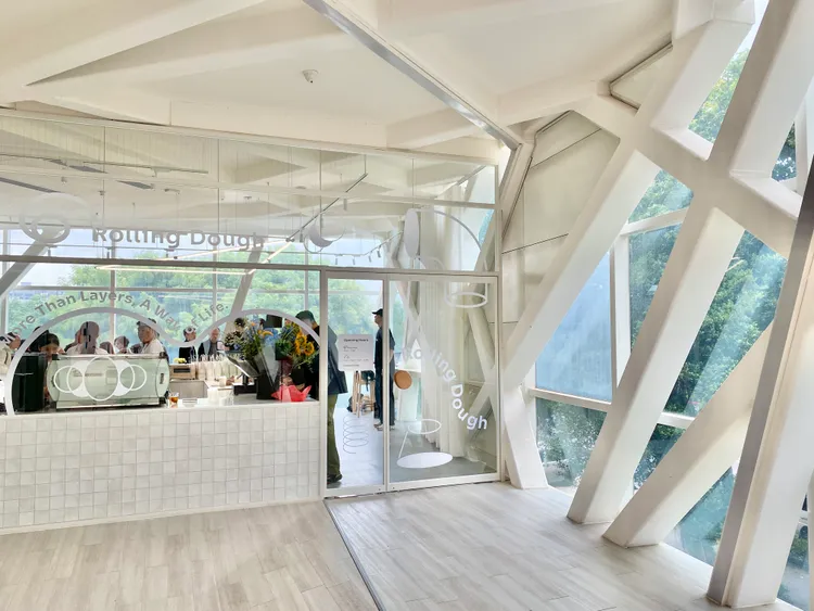 MMHG這次2家餐廳進駐位置相當特別，是從松山機場起降都會看到北美館南側空間，莊偉祺攝