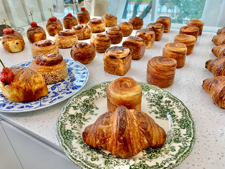 Rolling Dough咖啡廳主打每日現烤可頌等餐點。莊偉祺攝