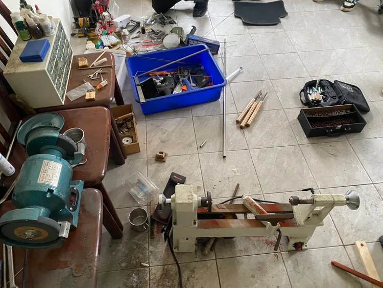 警方破獲位於五股的地下兵工廠。警方提供