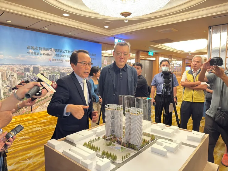 今日簽約畫面。藏美建設提供