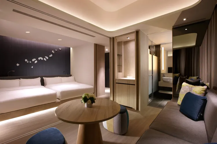 入住「礁溪晶泉」沁夏三天兩夜專案，雙人含早平均每晚5642元起。礁溪晶泉丰旅提供