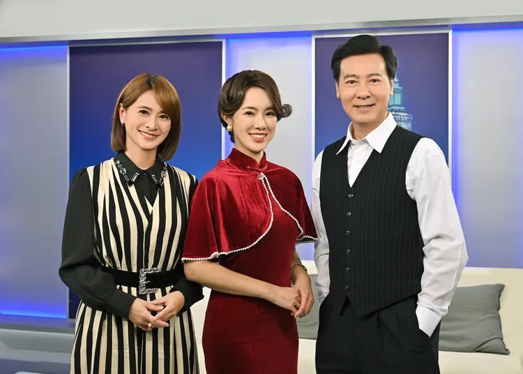 尹昭德（右起）、黃瑄接受侯乃榕專訪。台視提供