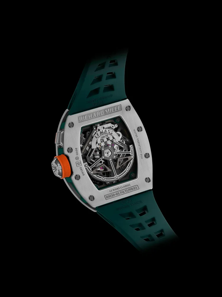 RICHARD MILLE RM 30-01 Le Mans Classic離合擺陀自動上鍊腕錶，42*49.94*17.59mm，五級鈦合金錶殼，藍寶石水晶 錶盤，RMAR2鏤空自動上鍊機芯，動力儲存55小時，防水深度50米，限量150只。品牌提供
