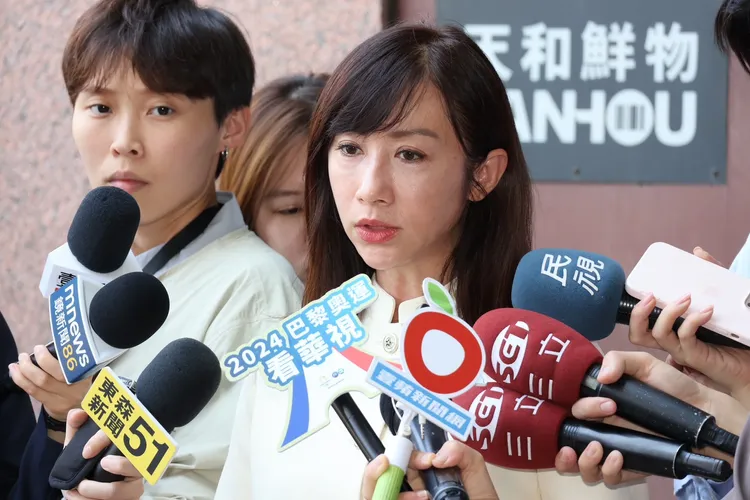 民進黨台北市議員許淑華呼籲團結罷免國民黨立委。莊宗達攝