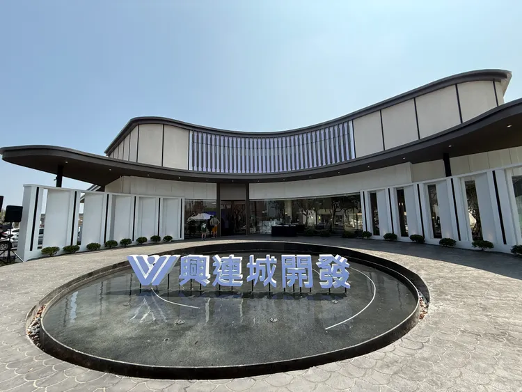 楠梓區預售案興連城「白隅」出現大量4字頭行情。葉家銘攝