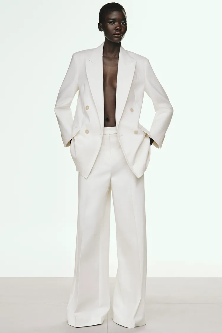 Max Mara 2025早秋系列。品牌提供