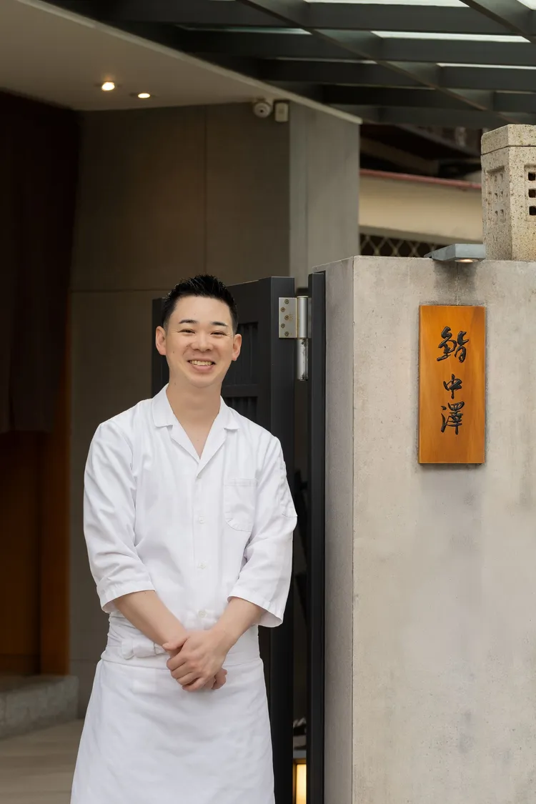 橘焱胡同集團近期最新投資的品牌，由中澤佑太師傅主理並榮獲2024年米其林指南肯定的「鮨中澤」，也將為集團的餐飲版圖描繪出新的風貌。橘焱胡同提供