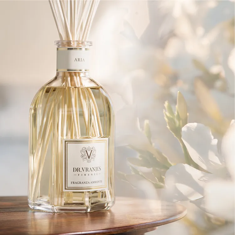 DR. VRANJES FIRENZE翡冷翠．ARIA 初夏晨露，有純淨清新的香氛氣息。寬庭提供