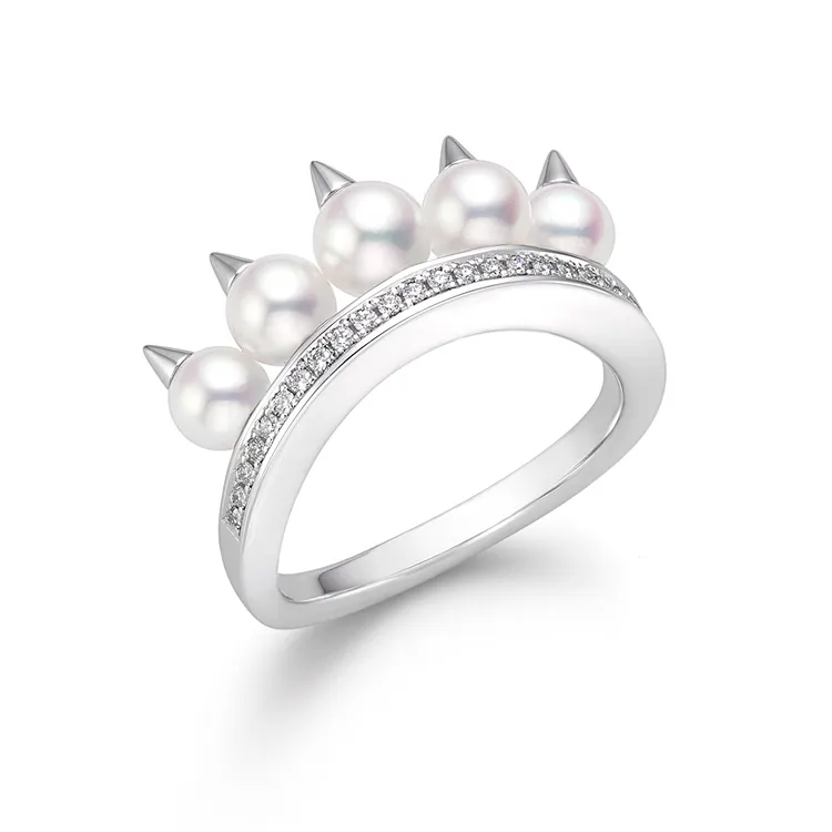 TASAKI danger plus diamonds pave戒指，15萬9000元。品牌提供