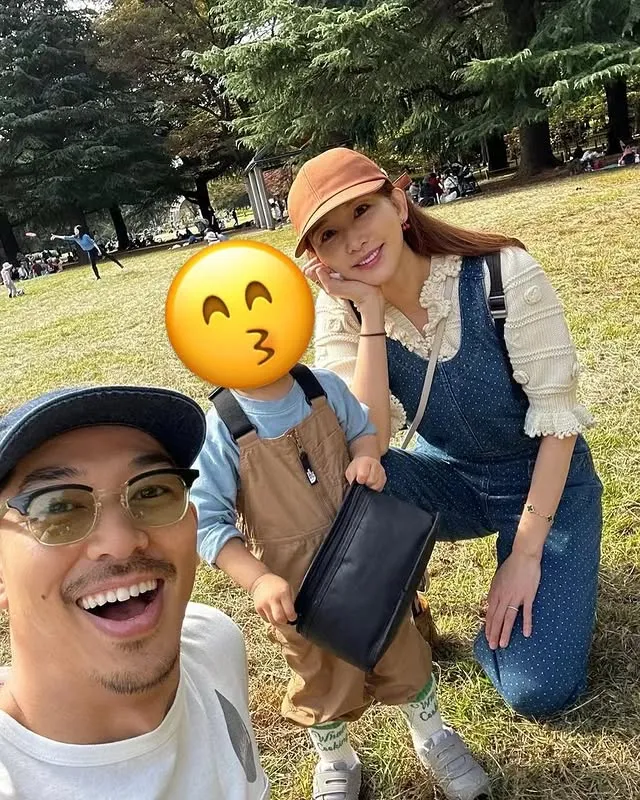 林志玲（右）和AKIRA結婚6年，3歲兒子頭好壯壯。翻攝林志玲IG