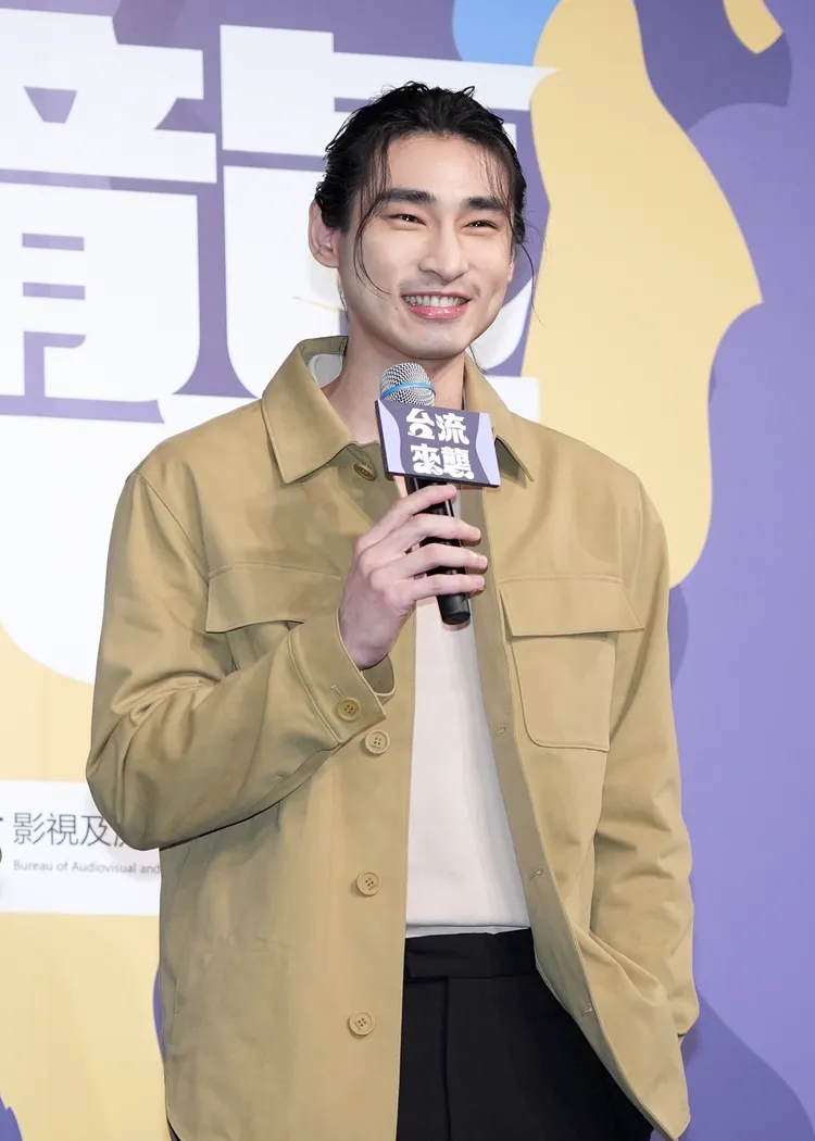 章廣辰一上台就忘了自己的角色。攝影中心攝影