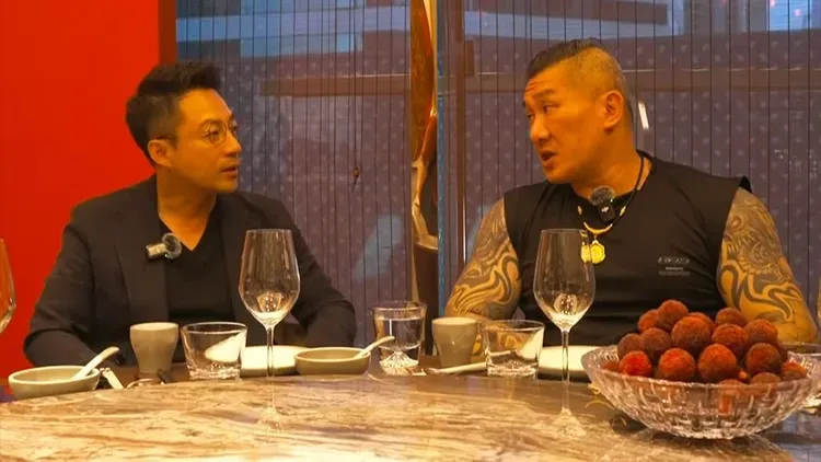 汪小菲（左）昨晚與「館長」陳之漢共進晚餐。翻攝自館長惡名昭彰YouTube