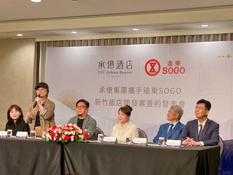 承億集團副董事長戴淑玲（左起2）表示，高雄承億酒店開幕時就有不少人許願要到台南、宜蘭等地拓展，後來選擇新竹則是看好「非常認真工作」的客群。莊偉祺攝