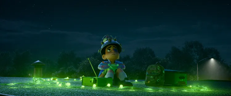 一個積極想被外星人綁架的孤獨小孩開啟了《地球特派員》的故事。迪士尼提供