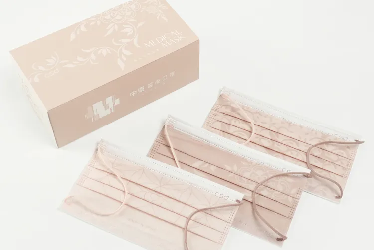 中衛與金色三麥推出的療癒系口罩「Nude Garden」系列。業者提供