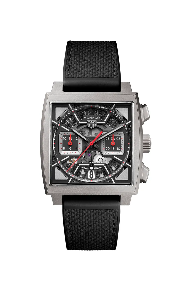 TAG Heuer Monaco 鏤空計時腕錶黑色款，35萬7600元。品牌提供