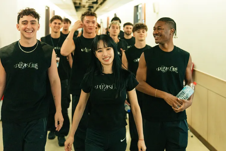 蔡依林帶領12位舞者前往小巨蛋彩排。華納音樂提供