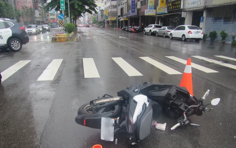 游姓騎士的機車。民眾提供