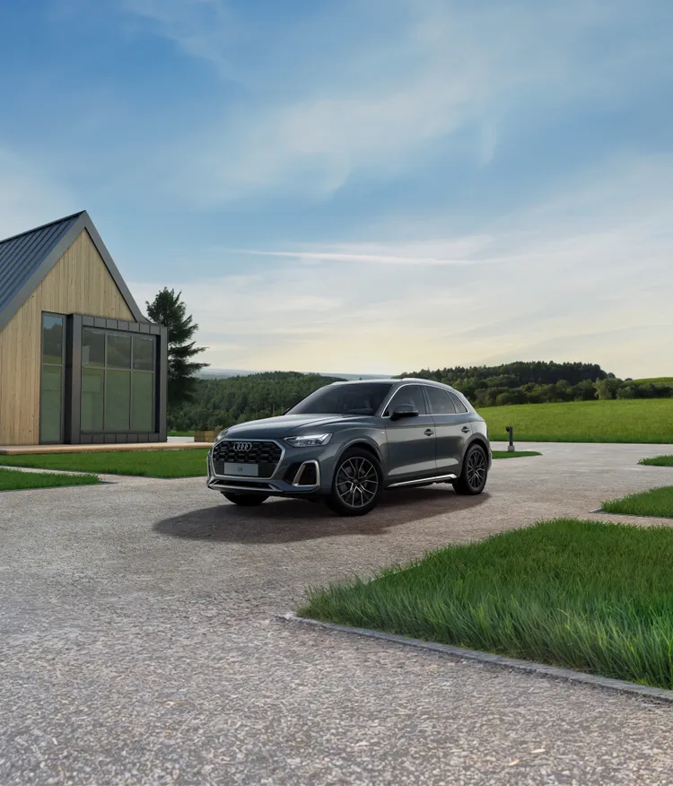 品牌休旅主力的 Audi Q5，則聚焦於空間舒適與智慧安全科技的整合。業者提供