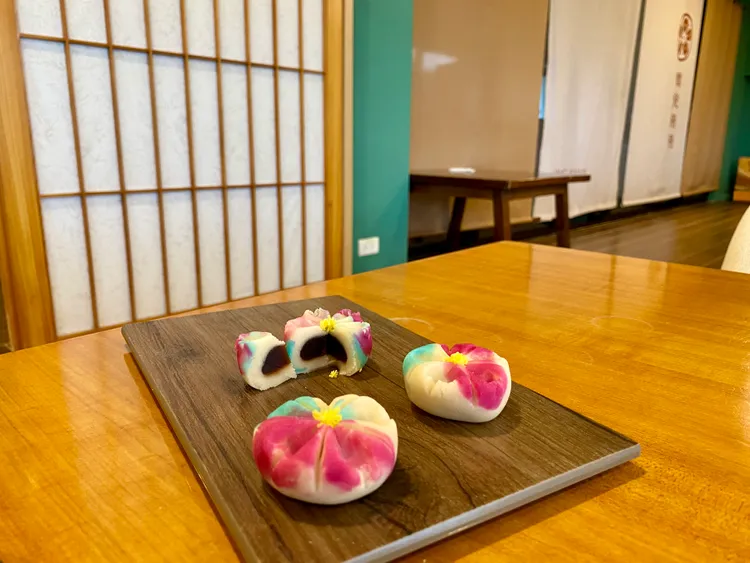 專案免費體驗項目和菓子手作課程等。莊偉祺攝