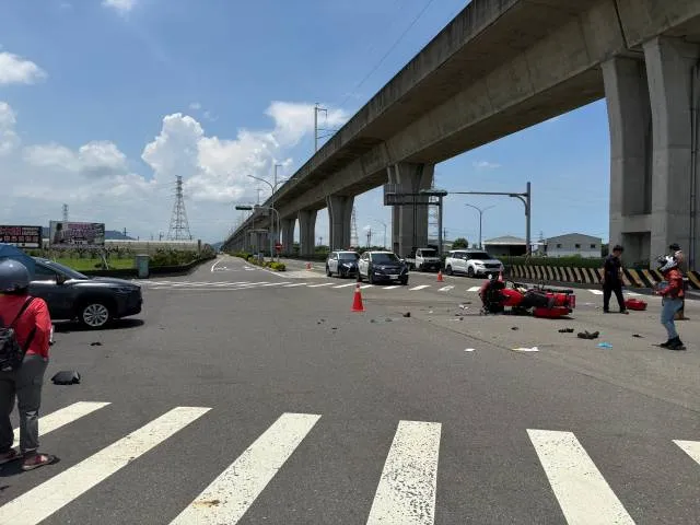 楊女傷重住院，要價149萬的Indian Challenger零件散落一地。