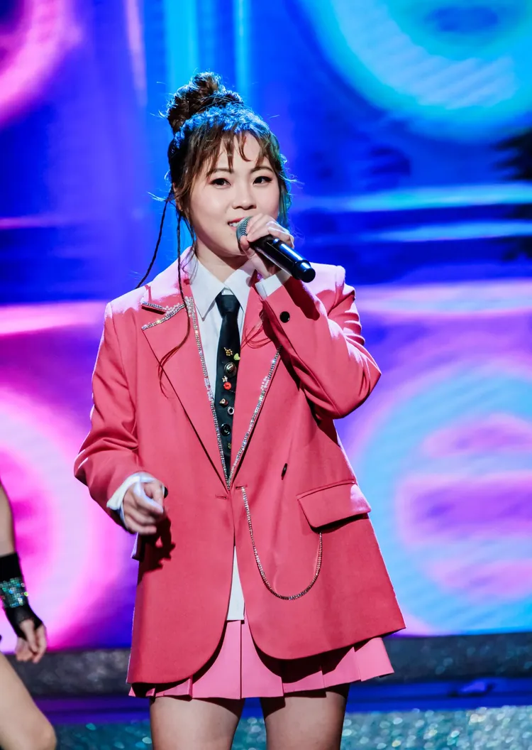 歌手吳美琳唱天后神曲，飆高音超震撼。中視提供