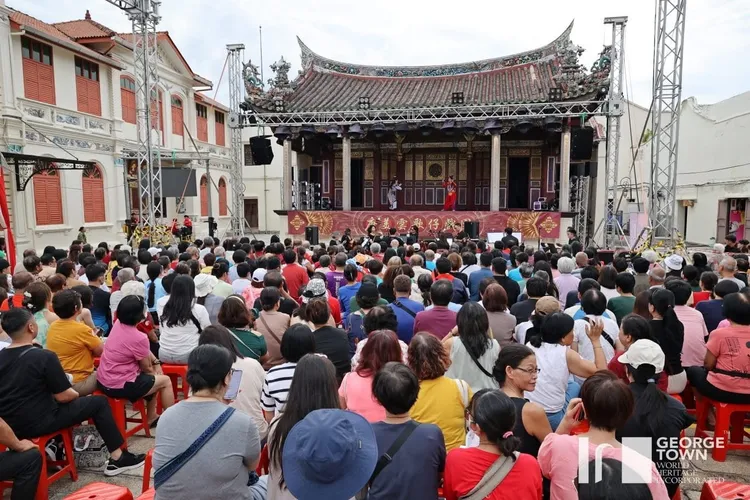 唐美雲歌仔戲團受邀到喬治市世界文化遺產機構。唐美雲歌仔戲團提供