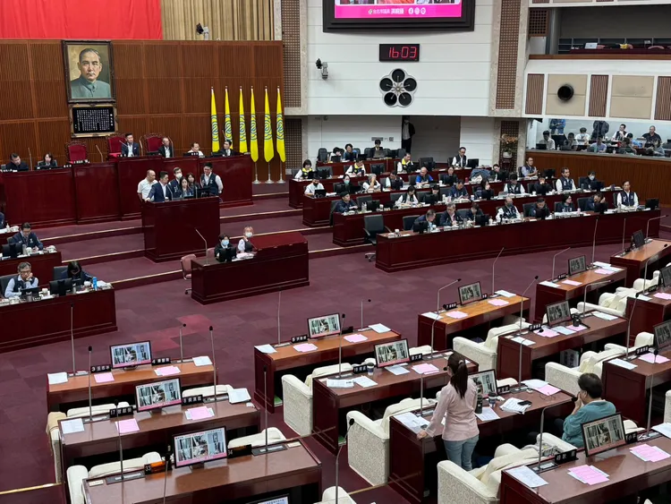 洪婉臻要求北市府建立社宅檢舉與監督制度。張綵茜攝