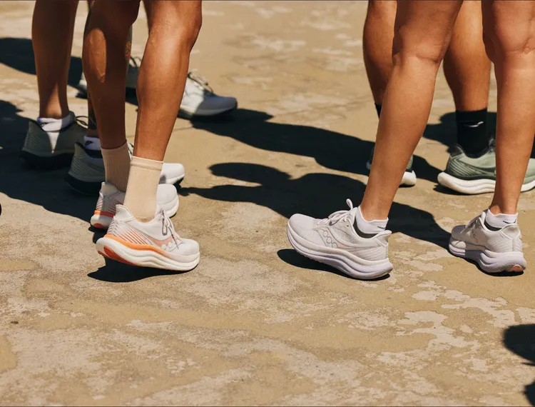 TRIUMPH勝利23搭載升級中底，帶來更柔軟且厚實的觸感。品牌提供