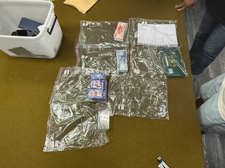 警方查扣賭資新臺幣14萬元、天九牌、押寶盒、骰子顆及撲克牌、麻將等賭具。翻攝畫面