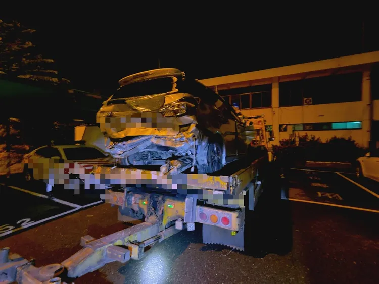 3部汽車行駛國道未保持安全距離，造成8車追撞。翻攝畫面