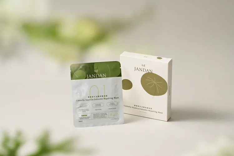 簡單積雪草外泌體修護面膜，5片／1250元。品牌提供