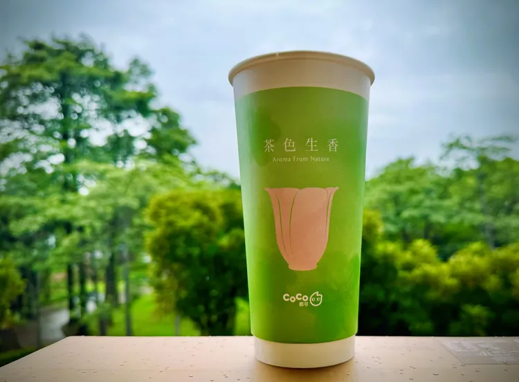 「28茉粉角輕乳茶」每杯飲品就須使用28朵以上茉莉。CoCo提供