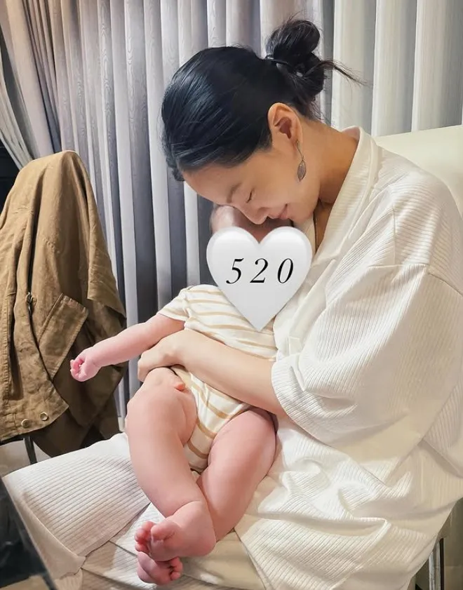 曾之喬早一步當媽。翻攝曾之喬IG