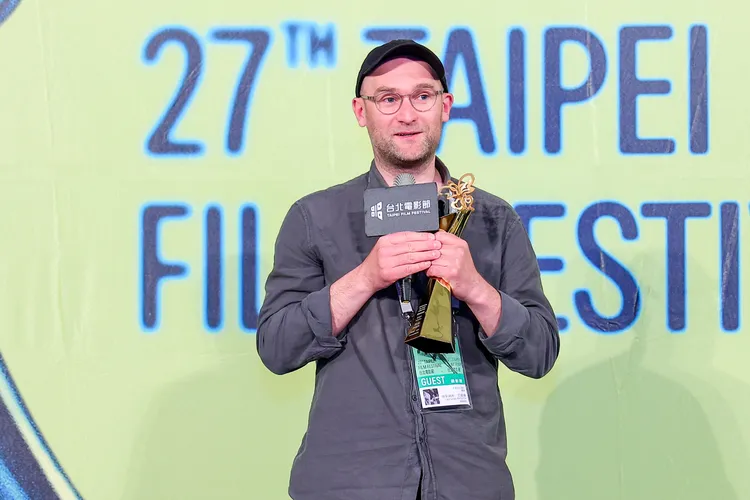 立陶宛片《溺水小妹》奪下「最佳影片」，圖為導演勞里納斯・巴雷薩。台北電影節提供