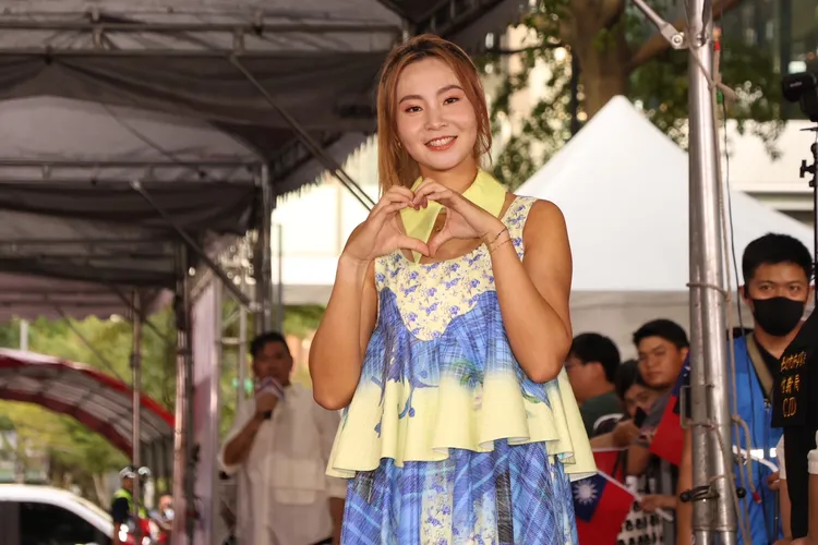 曹家宜。莊宗達攝