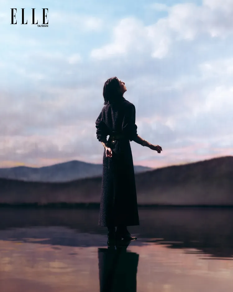 桂綸鎂拍攝《ELLE》封面。《ELLE》國際中文版提供