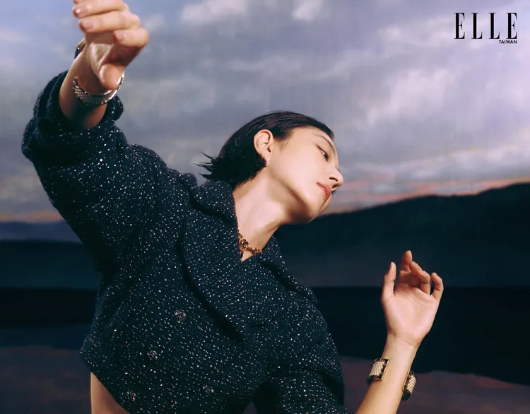 桂綸鎂拍攝《ELLE》封面。《ELLE》國際中文版提供