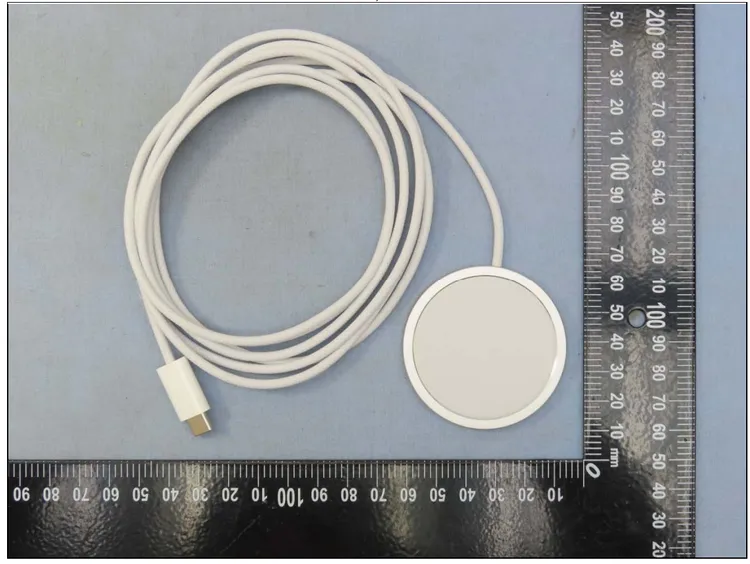新款MagSafe支援Qi 2.2無線充電標準，支援最高45W輸出（15Vx3A），高於現在市面上的25W傳輸速度。NCC官網