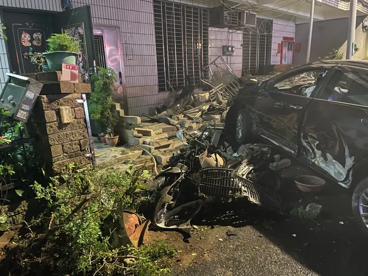 車禍現場。中壢警分局提供