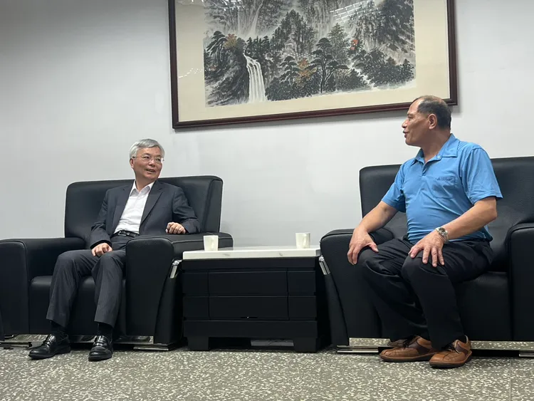 張榮興與劉父。警方提供