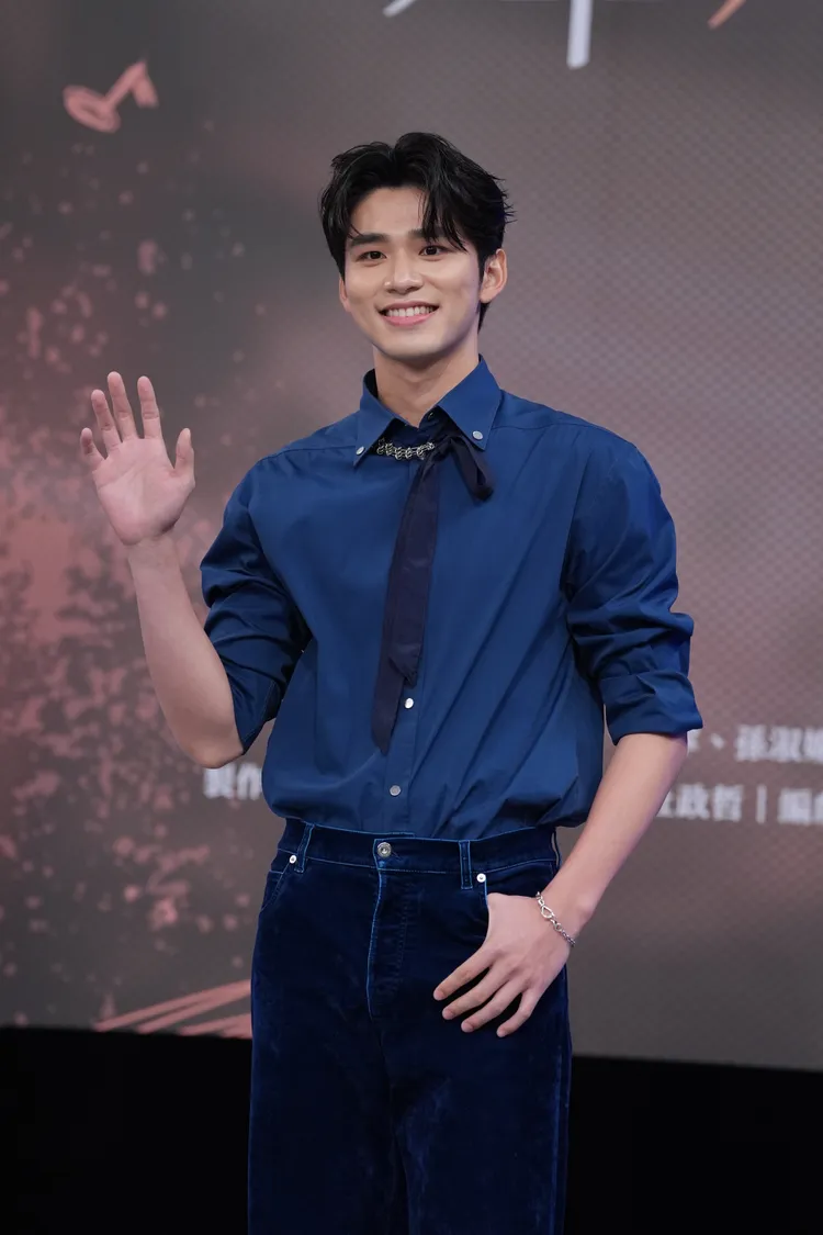 王品澔戲裡跟媽媽鍾欣凌出櫃。攝影中心攝影