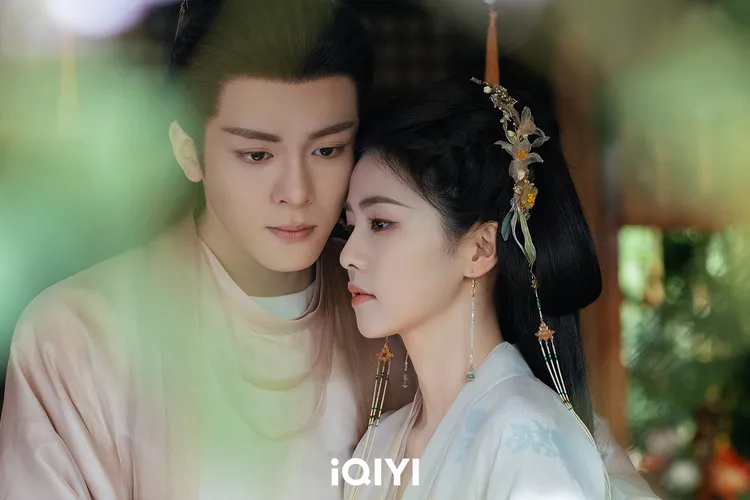 白鹿與曾舜晞。iQIYI愛奇藝國際版提供