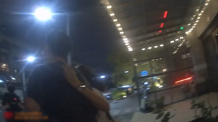 樋口突然低吼一聲說，「太過分了！怎麼這樣子！」翻攝畫面