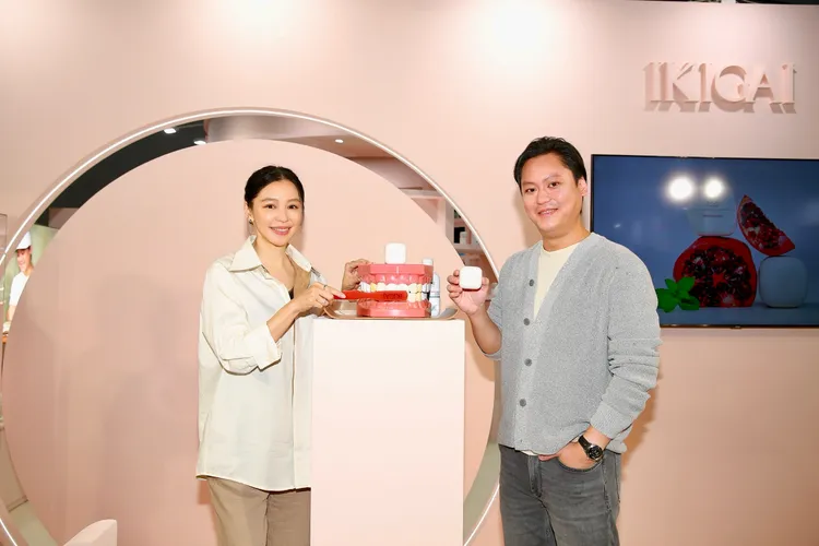 徐若瑄（左）與品牌的CEO Jon是多年好友。IKIGAI提供