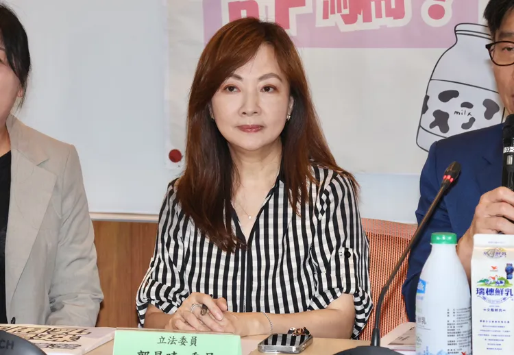 民進黨立委郭昱晴表示，真挺軍人，就別再邊砍預算邊假裝挺軍人。莊宗達攝