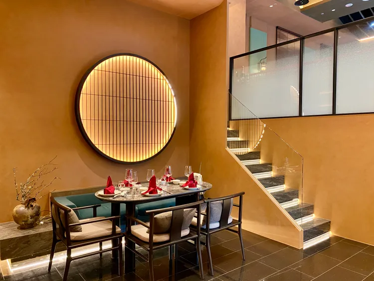 屾淼苑1樓包含圓窗設計座位區等總共46席座位。莊偉祺攝