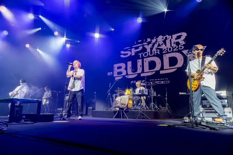 YOSUKE（左三）承諾會再來台演出。梵思娛樂提供