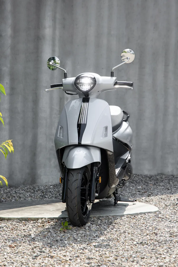 FiddleDX158光馳銀／圖片來源：SYM提供。