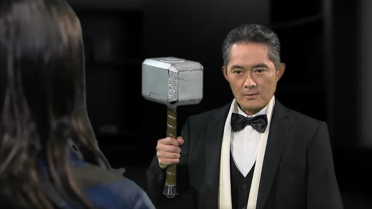 江國賓變成雷神。三立提供